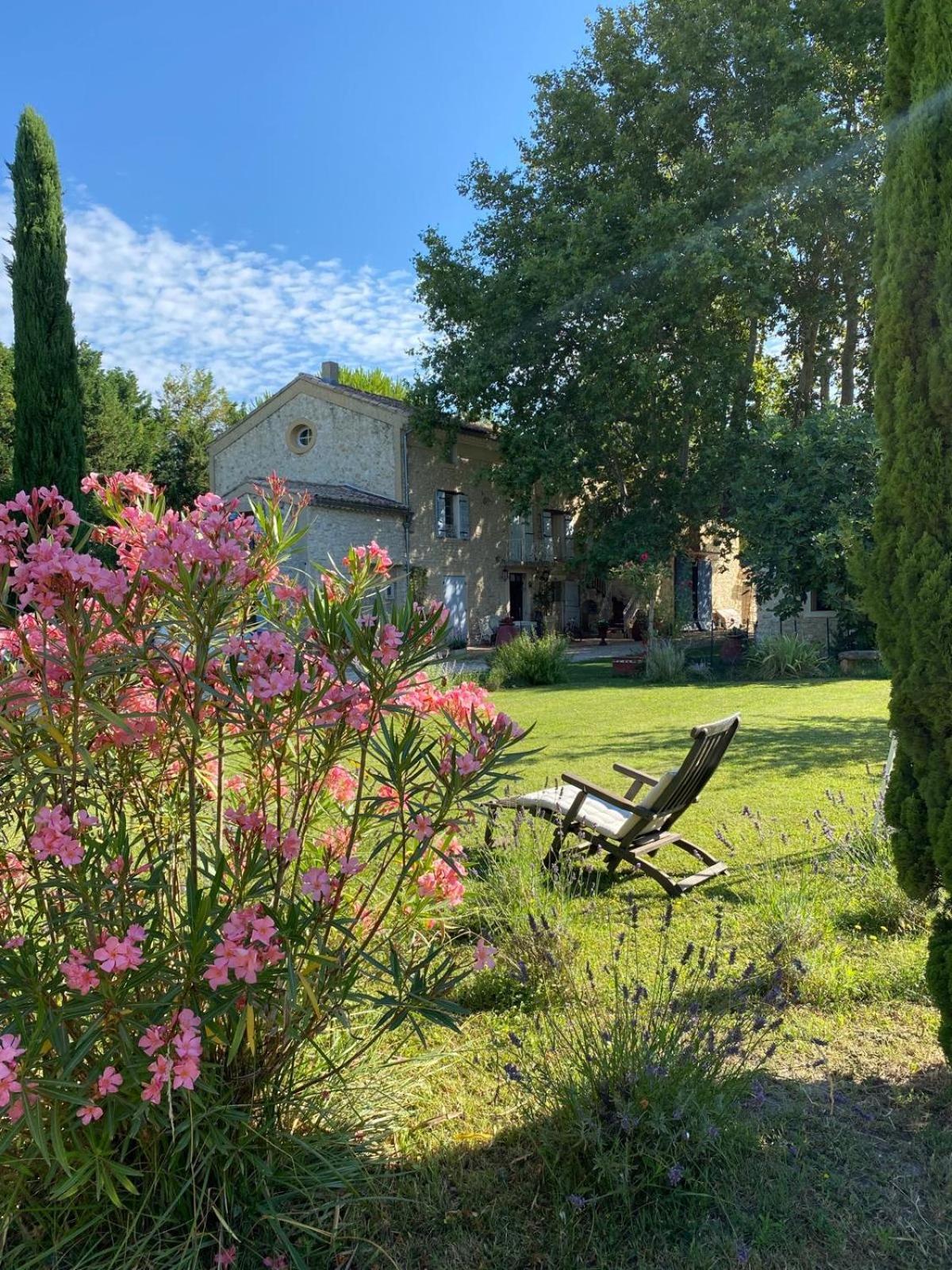 Maison D'Hotes, Superbe Et Spacieuse ,Dans Un Cadre Charmant Calme Et Verdoyant ペルヌ・レ・フォンテーヌ エクステリア 写真